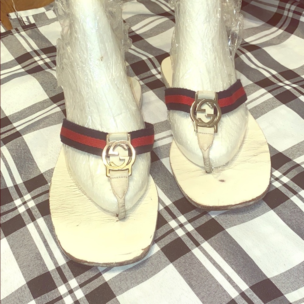 Gucci women White Flip Flop